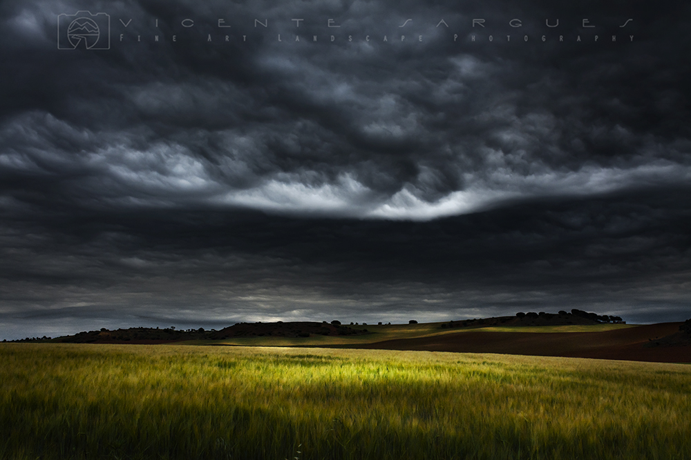 Campos y tormenta